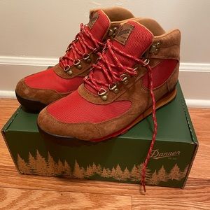 Danner Jag Boots women’s size 9.5 red
